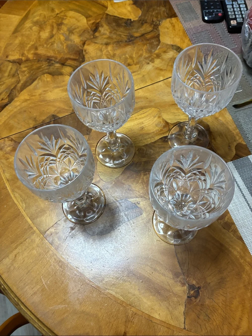 Elegant Clear Cut Crystal-Style Wine Glasses - Set of 4 high 6.5” open top 3.0”